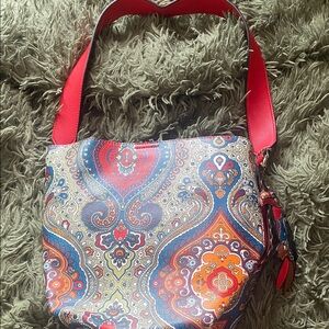 Vibrant Paisley Shoulder Bag with Red Accents